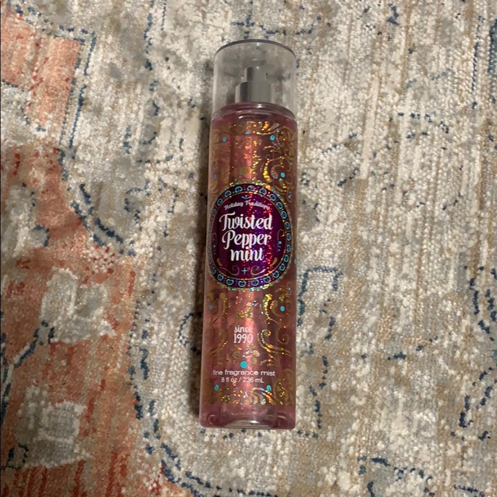 bath and body works twisted peppermint spray
